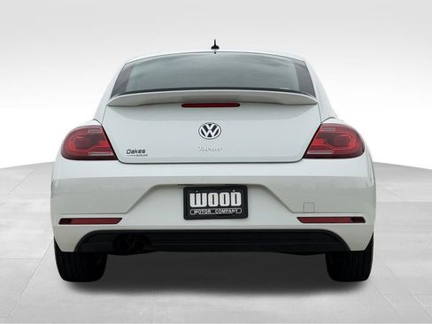 Used 2019 Volkswagen Beetle 2.0T S image 4