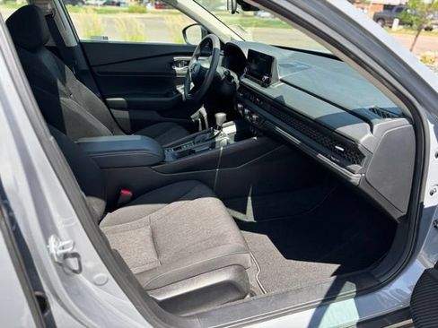 Used 2025 Honda Accord SE image 33