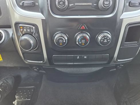 Used 2015 RAM 1500 Classic SLT RWD image 32