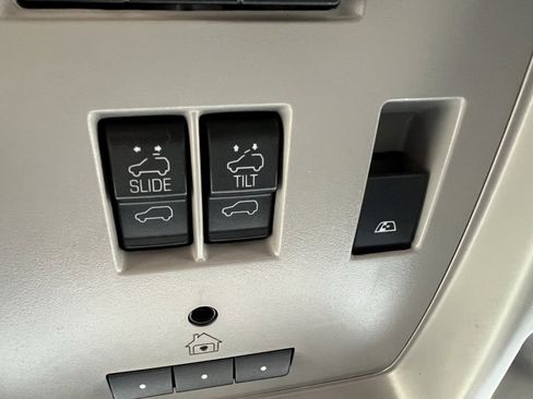 Used 2017 GMC Sierra 1500 Denali w/ Denali Ultimate Package image 52