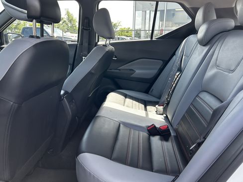 Used 2024 Nissan Kicks SR w/ SR Premium Package FWD image 15