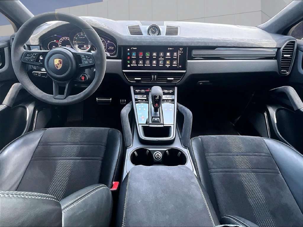 Certified 2022 Porsche Cayenne Turbo GT AWD/4WD image 14
