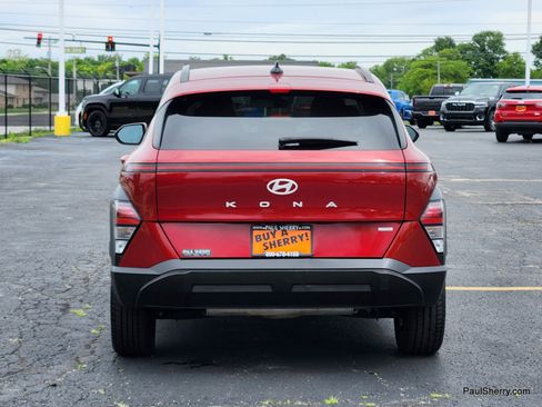 Used 2024 Hyundai Kona SEL AWD/4WD image 8