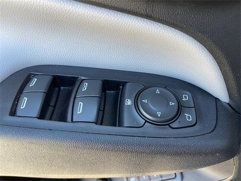 Used 2019 Chevrolet Equinox Premier image 28