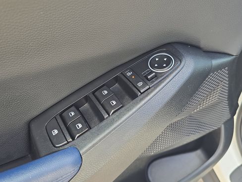 Certified 2025 Kia Seltos S image 18