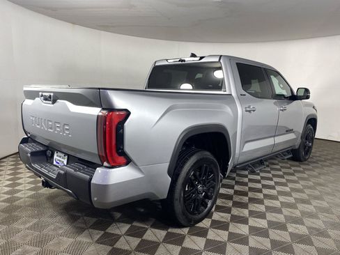 Used 2025 Toyota Tundra Limited AWD/4WD image 7