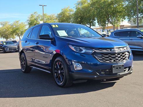 Used 2021 Chevrolet Equinox LT image 3