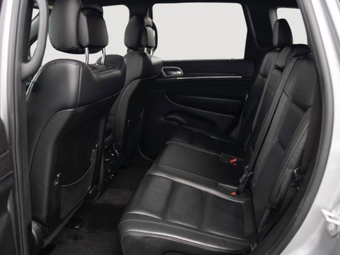 Used 2018 Jeep Grand Cherokee Limited image 15