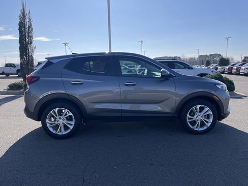 Used 2022 Buick Encore GX Preferred image 9