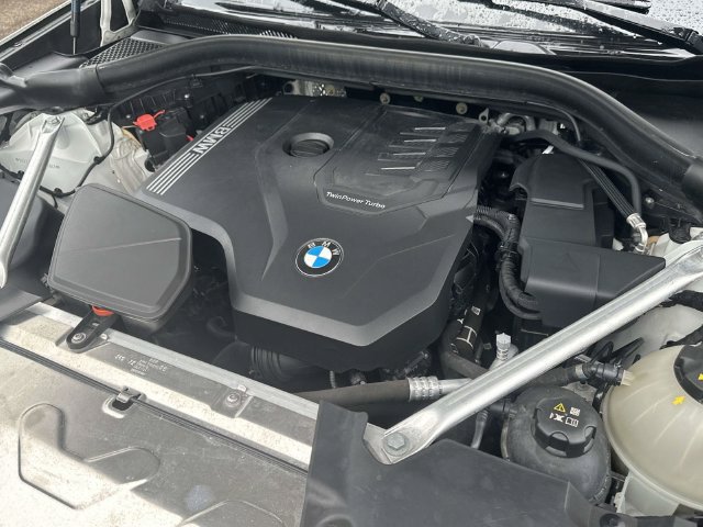 Certified 2024 BMW X4 xDrive30i w/ Premium Package AWD/4WD image 17