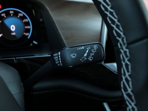 New 2026 Volkswagen Atlas SE image 18