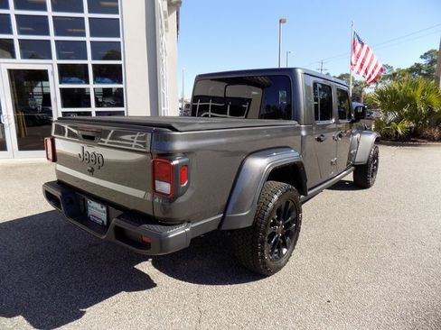 Certified 2024 Jeep Gladiator Sport image 6