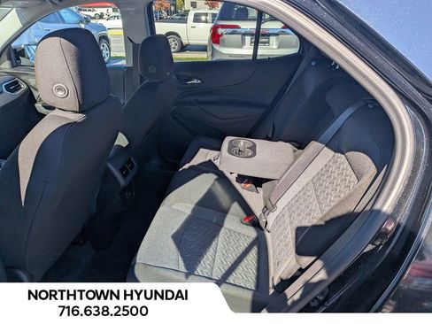 Used 2024 Chevrolet Equinox LT image 32