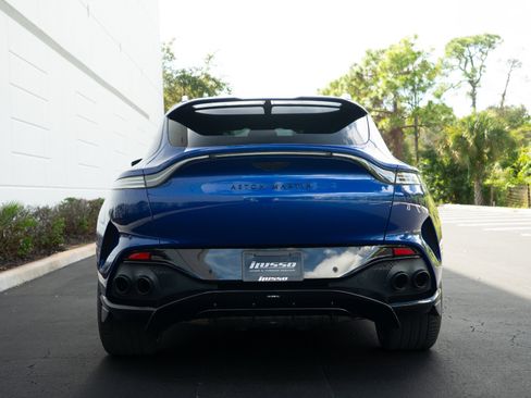 Used 2025 Aston Martin DBX 707 image 2