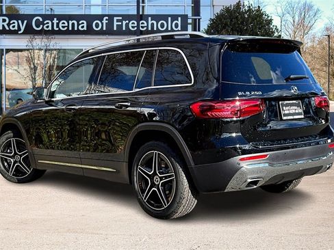 New 2026 Mercedes-Benz GLB 250 4MATIC image 3