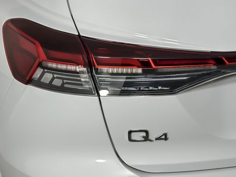 Used 2023 Audi Q4 e-tron Premium Plus AWD/4WD image 27