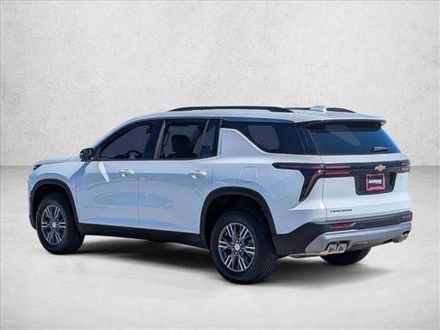 New 2026 Chevrolet Traverse LT FWD image 7
