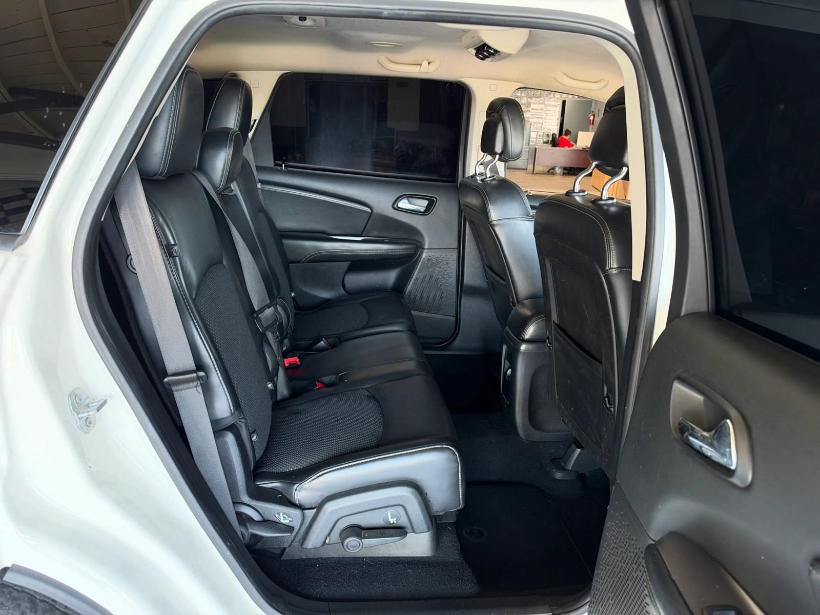 Used 2018 Dodge Journey Crossroad FWD image 13