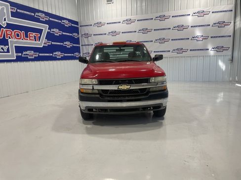 Used 2001 Chevrolet Silverado 3500 4x4 Regular Cab w/ Snow Plow Prep Pkg image 7