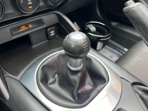 Used 2016 MAZDA MX-5 Miata Sport RWD image 26