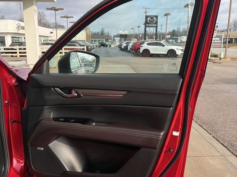 New 2025 MAZDA CX-5 Signature image 18