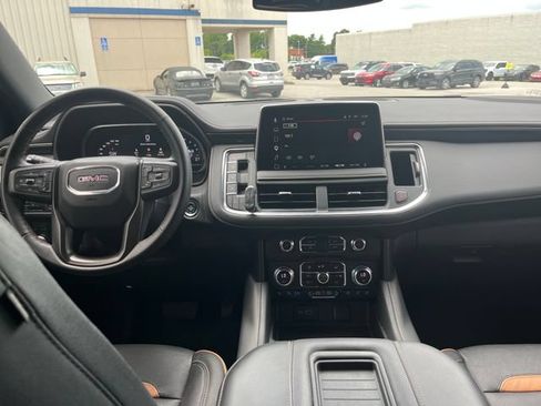 Used 2023 GMC Yukon XL AT4 AWD/4WD image 12