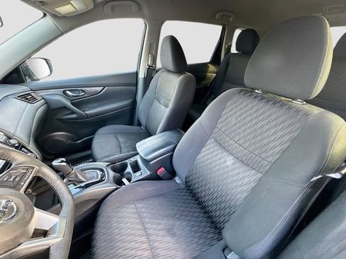 Used 2020 Nissan Rogue SV image 22