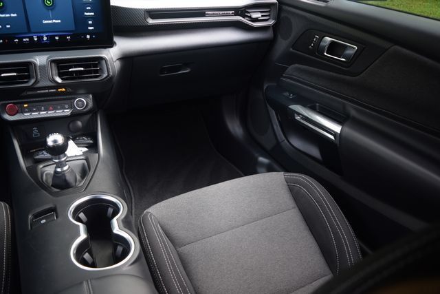 Used 2024 Ford Mustang GT RWD image 14