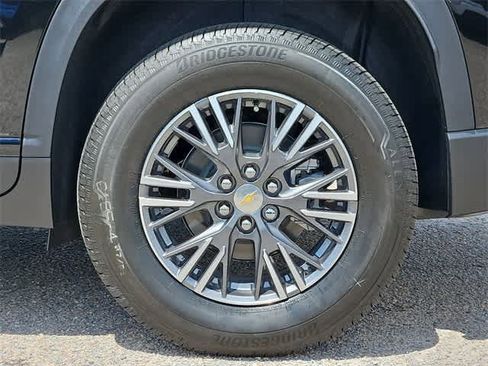 New 2026 Chevrolet Traverse LT w/ Driver Confidence Package image 7