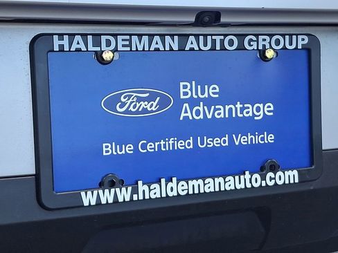 Used 2023 Nissan Pathfinder SL AWD/4WD image 30
