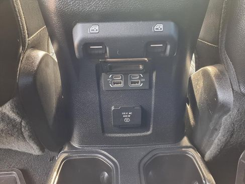 Used 2020 Jeep Gladiator Overland image 8