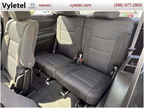 Certified 2023 GMC Acadia SLE w/ Driver Convenience Package image 10