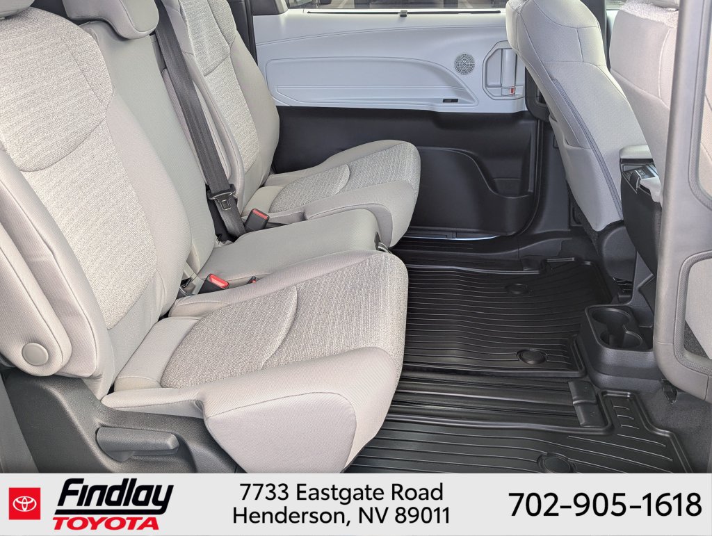 Certified 2026 Toyota Sienna LE FWD image 13
