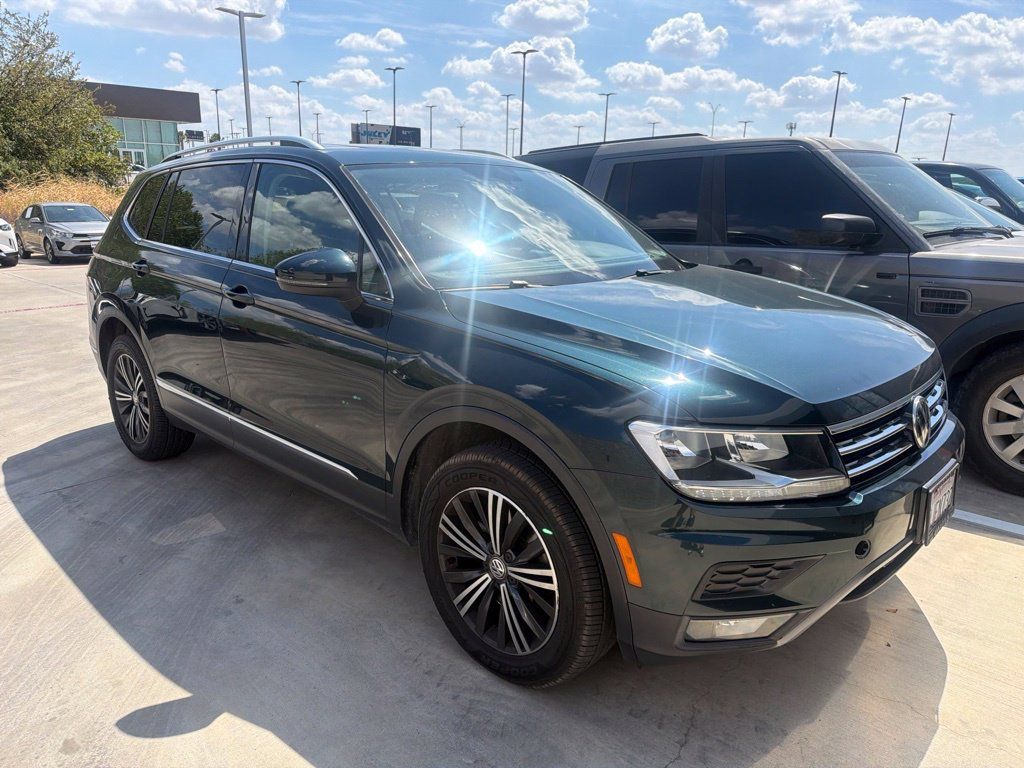Used 2018 Volkswagen Tiguan SEL AWD/4WD image 12