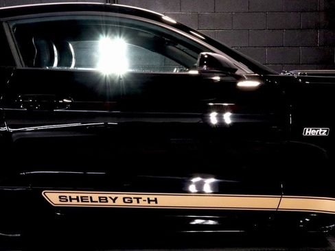 Used 2016 Ford Mustang GT Premium image 11