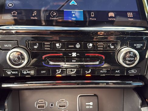 Used 2022 Jeep Grand Cherokee Overland image 21