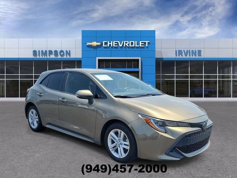 Used 2020 Toyota Corolla SE w/ Carpet Mat Package FWD image 2