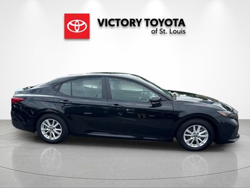 Used 2026 Toyota Camry LE FWD image 2