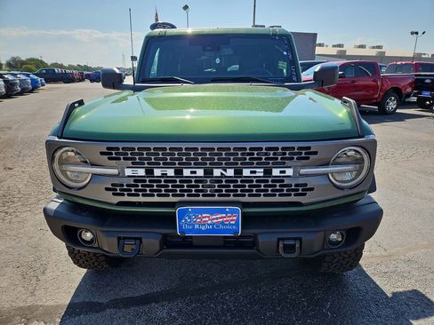 New 2025 Ford Bronco Badlands image 3