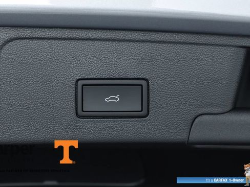 Used 2025 Volkswagen Atlas Cross Sport SEL R-Line AWD/4WD image 69
