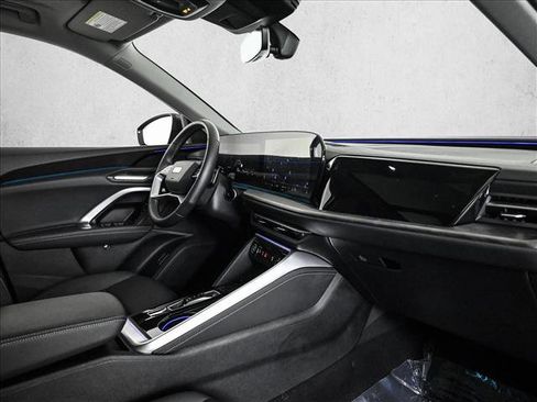 Certified 2025 Audi Q5 Premium w/ Convenience Package image 23