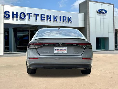 Used 2025 Honda Accord Sport image 7