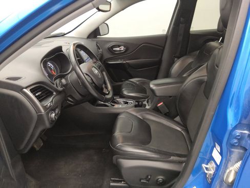 Used 2021 Jeep Cherokee Latitude Plus image 17