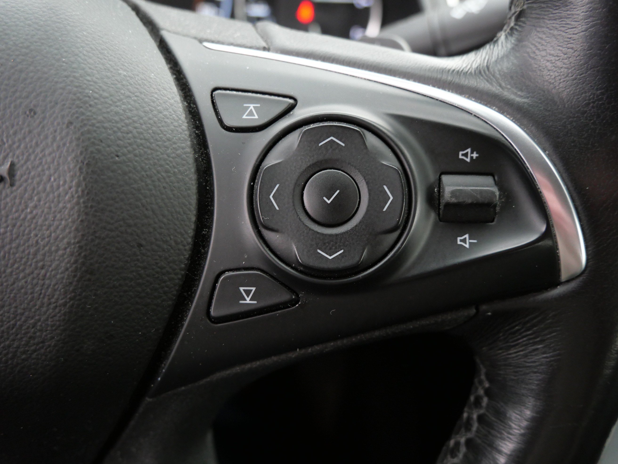 Used 2018 Buick LaCrosse Essence w/ Sights and Sounds Package FWD image 19