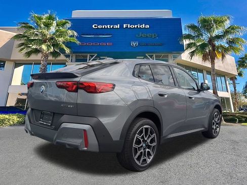 Used 2025 BMW X2 xDrive28i AWD/4WD image 5