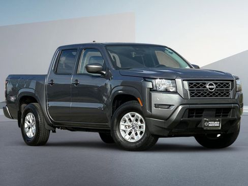 Certified 2024 Nissan Frontier SV w/ Graphics Package image 2