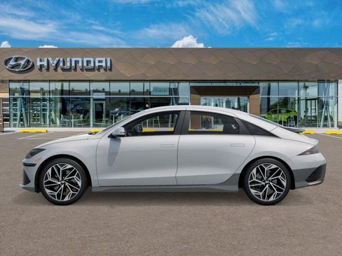 New 2025 Hyundai Ioniq 6 SEL image 3