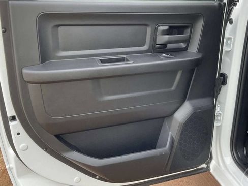 Used 2024 RAM 5500 Tradesman w/ Chrome Appearance Group image 18