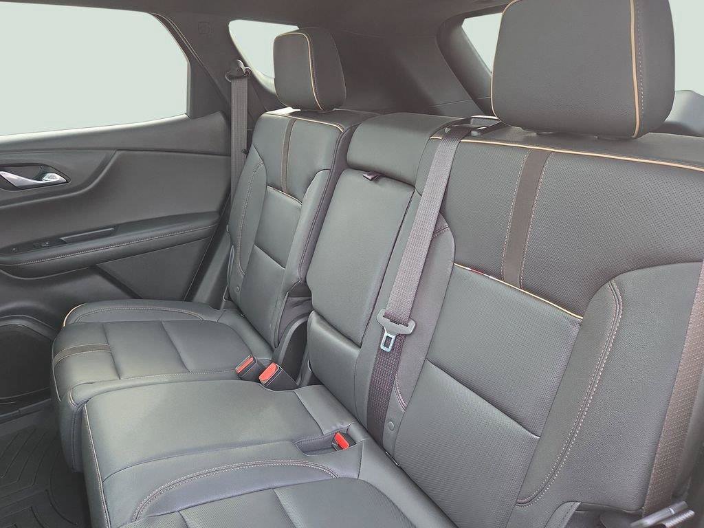 Used 2023 Chevrolet Blazer Premier w/ Driver Confidence II Package FWD image 28