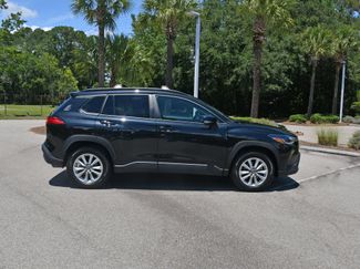 Used 2023 Toyota Corolla Cross LE w/ Moonroof Package AWD/4WD video 2